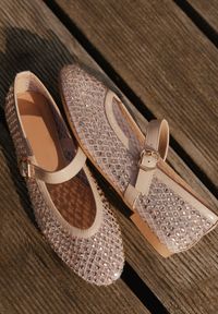 Born2be - Beżowe Siateczkowe Balerinki Ozdobione Cyrkoniami Telasaria. Okazja: na spotkanie biznesowe. Zapięcie: sprzączka. Kolor: beżowy. Wzór: aplikacja. Styl: biznesowy, klasyczny, elegancki #6