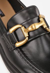 Born2be - Czarne Płaskie Mokasyny z Ozdobną Klamrą Labina. Zapięcie: klamry. Kolor: czarny. Materiał: jeans. Sezon: wiosna, jesień. Styl: elegancki #6