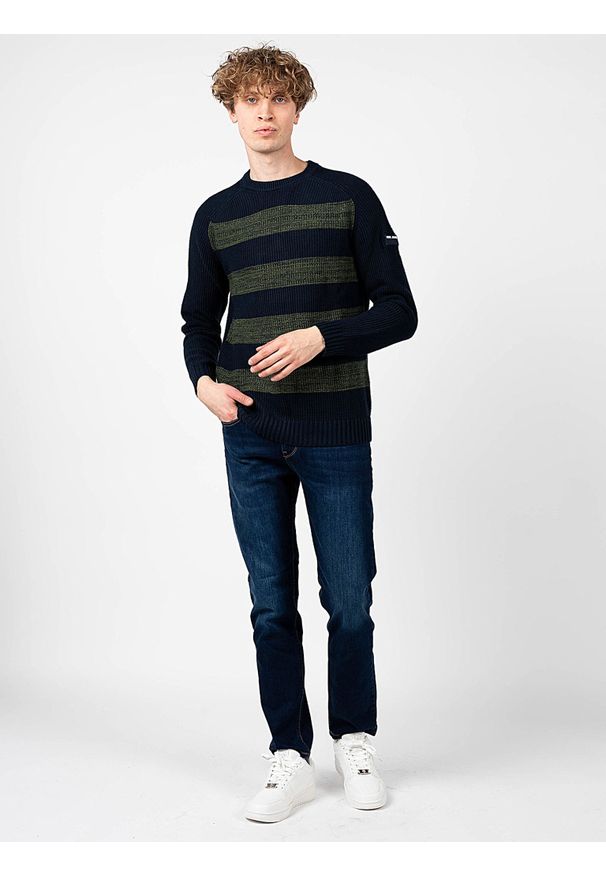 Pepe Jeans Sweter "Marley" | PM702256 | Marley | Mężczyzna | Granatowy. Okazja: na co dzień. Kolor: niebieski. Materiał: bawełna. Wzór: aplikacja. Styl: casual