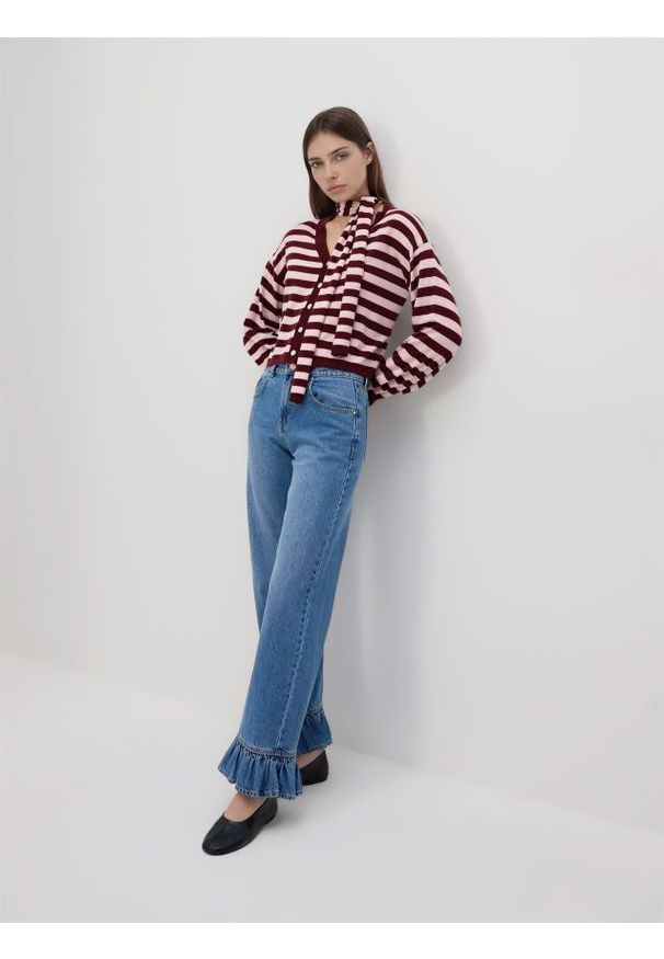 Reserved - Sweter z szalem - wielobarwny. Materiał: dzianina, wełna