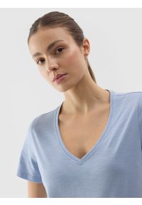 4f - 4F T-shirt gładki damski - niebieski S. Okazja: na co dzień. Typ kołnierza: dekolt w serek. Kolor: niebieski. Długość: krótkie. Wzór: gładki. Materiał: jersey, dzianina, bawełna. Długość rękawa: krótki rękaw. Sezon: lato. Styl: casual, sportowy #2