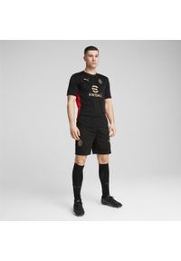 Puma - Męskie szorty treningowe AC Milan PUMA Black For All Time Red. Kolor: czerwony, wielokolorowy, czarny. Sport: fitness