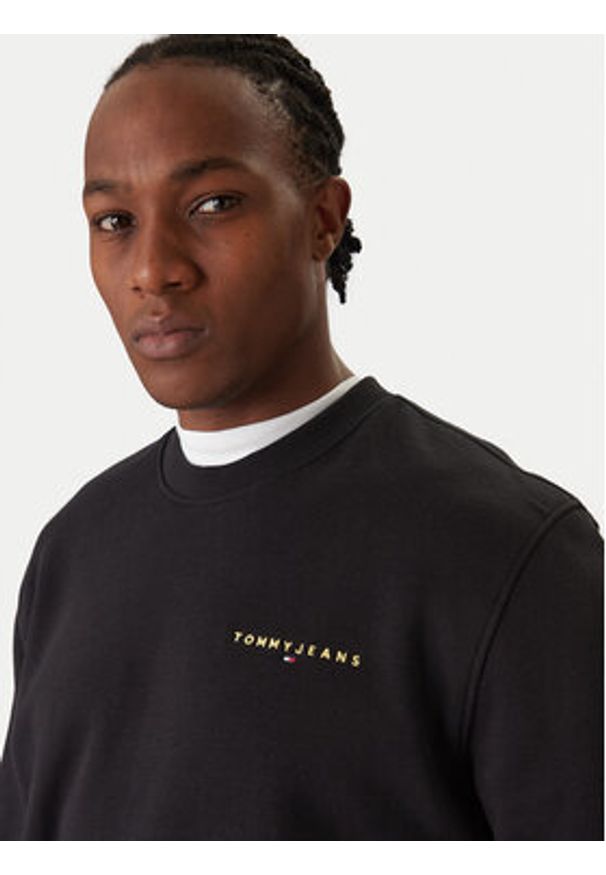 Tommy Jeans Bluza DM0DM20249 Czarny Regular Fit. Kolor: czarny. Materiał: bawełna