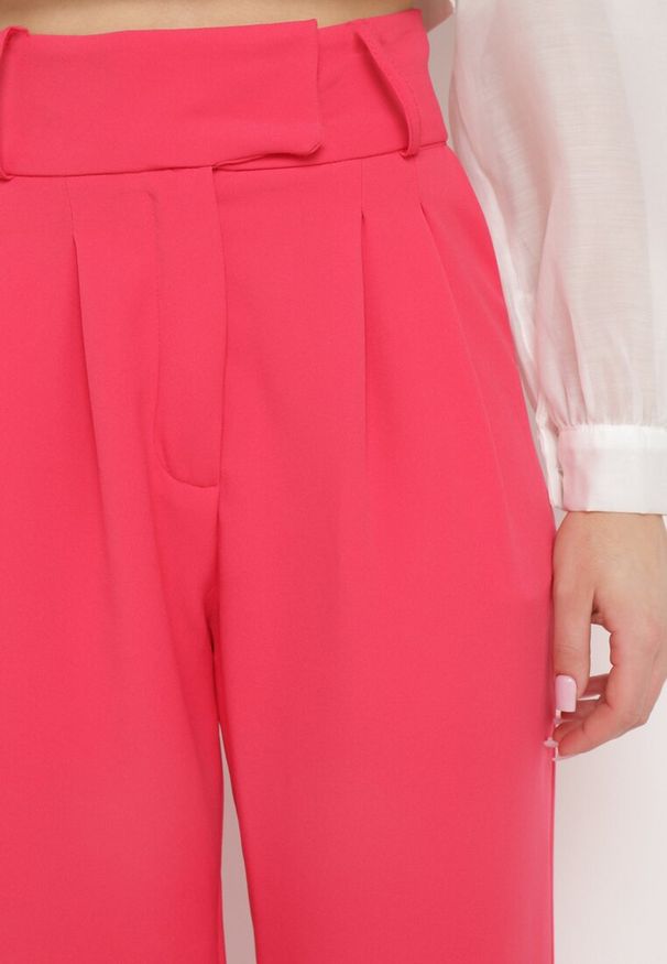 Born2be - Fuksjowe Eleganckie Szerokie Spodnie z Wysokim Stanem Zapinane na Haczyki i Suwak Efias. Okazja: na co dzień. Stan: podwyższony. Kolor: różowy. Materiał: jedwab. Styl: elegancki