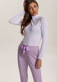 Renee - Lawendowe Spodnie Dresowe Mistwing. Kolor: fioletowy. Materiał: dresówka. Długość: długie #5