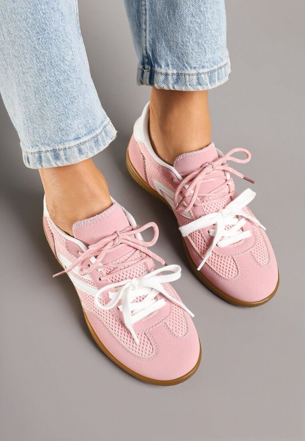 Born2be - Różowe Sneakersy Tenisówki z Geometrycznym Motywem Telanilia. Okazja: na co dzień. Zapięcie: sznurówki. Kolor: różowy. Materiał: jeans. Wzór: geometria