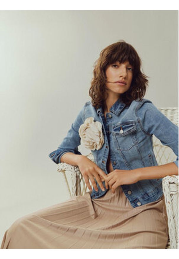 Vila Kurtka jeansowa Show 14088911 Niebieski Regular Fit. Kolor: niebieski. Materiał: bawełna