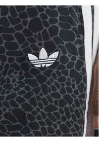 Adidas - adidas Jeansy Firebird Aop KD2816 Szary Loose Fit. Kolor: szary #7