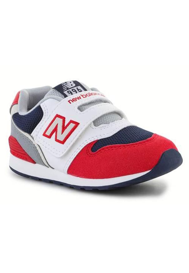 Buty do chodzenia niemowlęce New Balance 996. Zapięcie: rzepy. Kolor: czerwony, wielokolorowy, biały. Materiał: syntetyk, materiał, tkanina. Szerokość cholewki: normalna. Model: New Balance 996. Sport: turystyka piesza