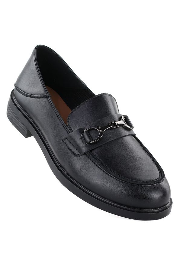 Skórzane półbuty damskie mokasyny czarne Vinceza 18117. Kolor: czarny. Materiał: skóra. Obcas: na obcasie. Wysokość obcasa: średni