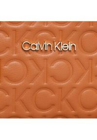 Calvin Klein Torebka Ck Must Mini Tote Embossed K60K610193 Brązowy. Kolor: brązowy. Materiał: skórzane