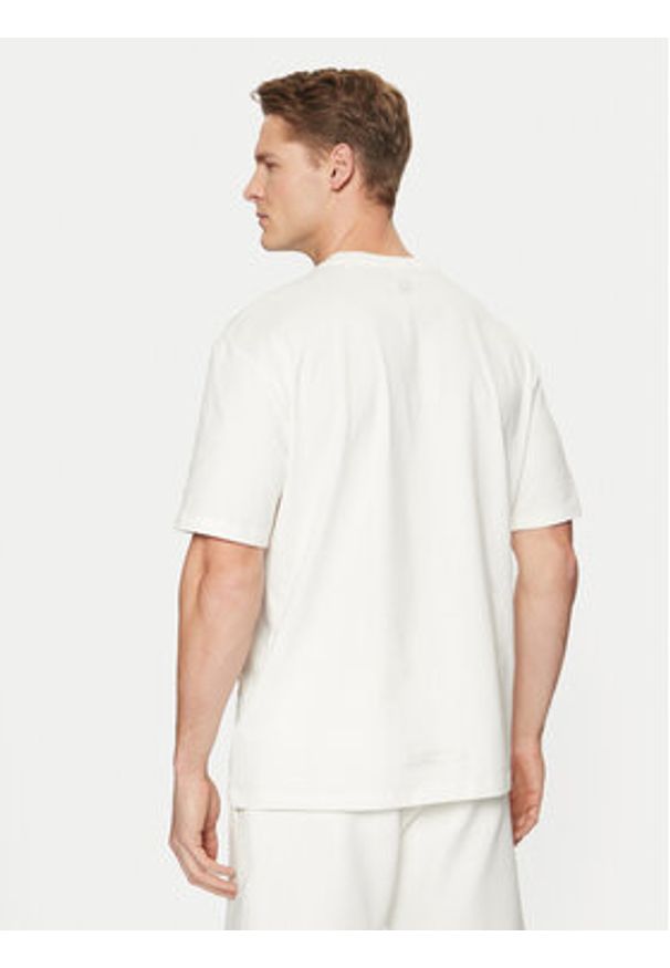 Guess T-Shirt Z4BI02 I3Z14 Biały Overshirt Fit. Kolor: biały. Materiał: bawełna