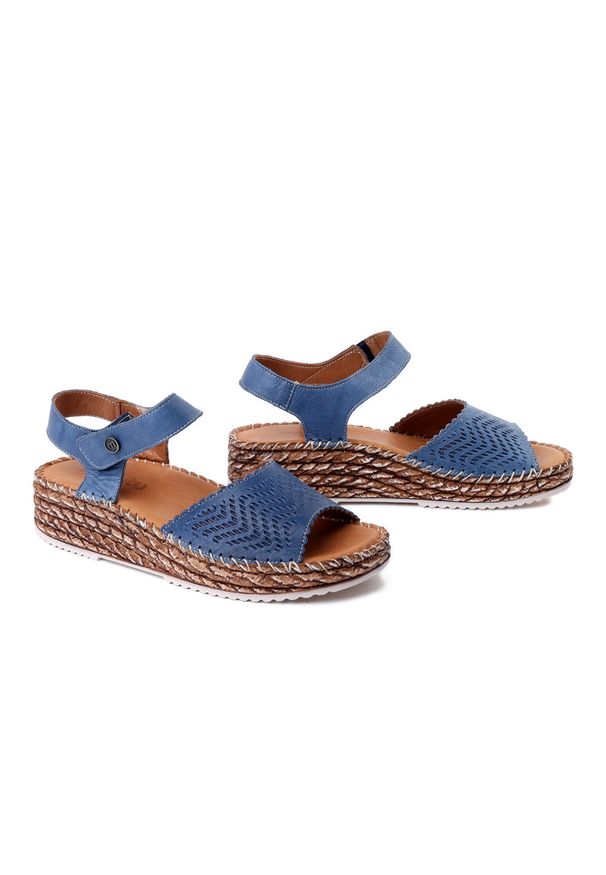 Manitu - MANITU 910330-05 blau, sandały damskie. Zapięcie: rzepy. Kolor: niebieski. Materiał: skóra. Obcas: na koturnie