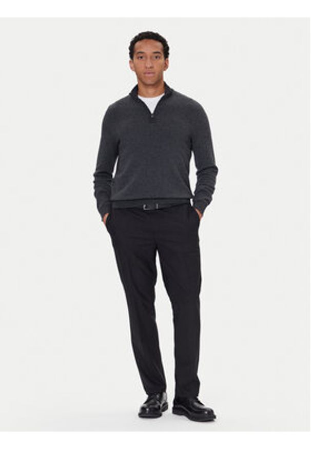 BOSS Sweter H-Hettore 50549976 Czarny Regular Fit. Kolor: czarny. Materiał: wełna