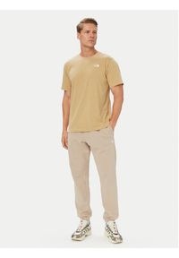 The North Face T-Shirt Evolution Simple Dome NF0A8CZ2 Żółty Regular Fit. Kolor: żółty. Materiał: bawełna #4