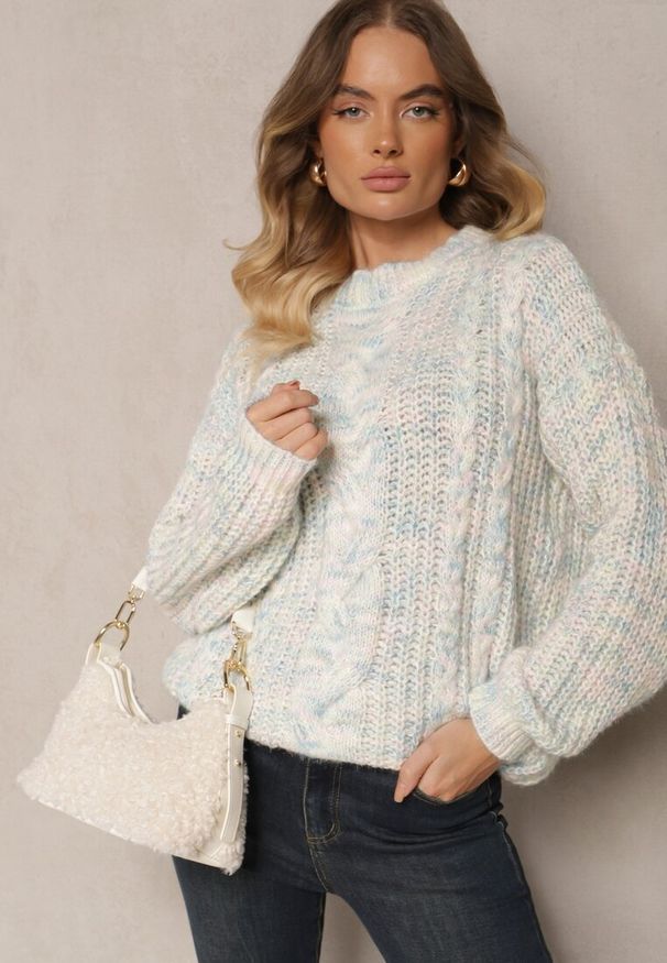 Renee - Jasnobeżowy Sweter z Wełną Ozdobiony Tłoczeniem Ecrisevia. Okazja: na co dzień. Kolor: beżowy. Materiał: wełna. Wzór: aplikacja. Styl: elegancki, casual