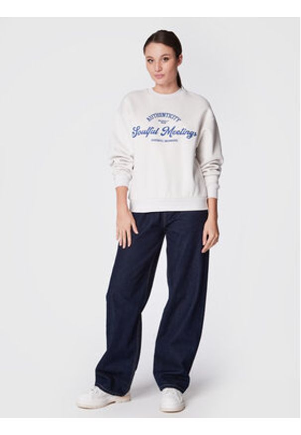 Gina Tricot Bluza Riley 10949 Biały Oversize. Kolor: biały. Materiał: bawełna, syntetyk