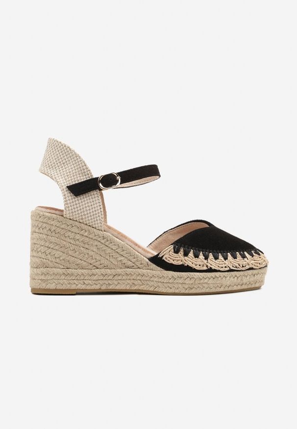 Born2be - Czarne Sandały Espadryle z Imitacji Zamszu na Plecionym Koturnie Calriva. Okazja: na co dzień. Zapięcie: sprzączka. Kolor: czarny. Materiał: zamsz. Sezon: lato. Obcas: na koturnie. Styl: elegancki, casual, boho