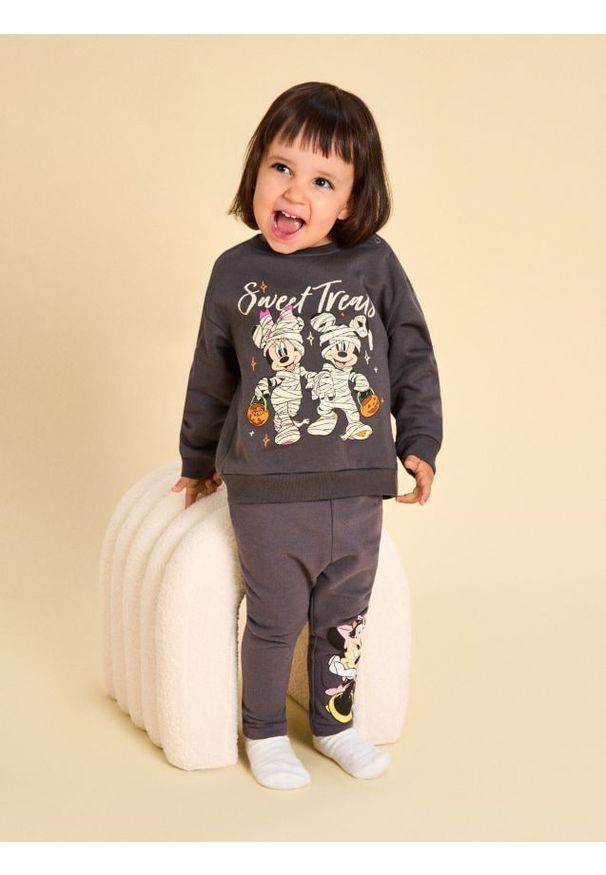 Sinsay - Bawełniana bluza Mickey Mouse - szary. Kolor: szary. Materiał: bawełna. Wzór: motyw z bajki