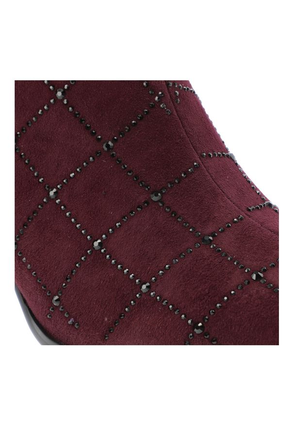 Bordowe Botki S.Barski Stylowe Buty Damskie. Zapięcie: zamek. Kolor: czerwony. Materiał: zamsz. Wzór: aplikacja, kratka. Obcas: na obcasie. Styl: elegancki. Wysokość obcasa: średni