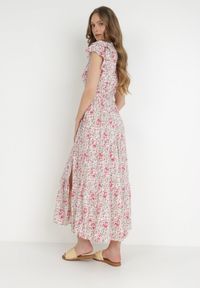 Born2be - Beżowo-Czerwona Sukienka Rhenosyne. Okazja: na co dzień. Kolor: beżowy. Materiał: materiał. Wzór: kolorowy, kwiaty. Sezon: lato. Typ sukienki: kopertowe, rozkloszowane. Styl: casual. Długość: maxi #3