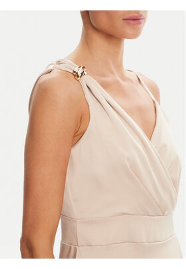 Rinascimento Sukienka wieczorowa CFC0124351003 Beżowy Regular Fit. Kolor: beżowy. Materiał: syntetyk. Styl: wizytowy