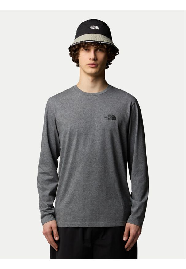 The North Face Longsleeve Simple Dome NF0A87QN Szary Regular Fit. Kolor: szary. Materiał: bawełna, syntetyk. Długość rękawa: długi rękaw