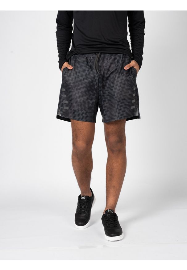 Fila Szorty "Training-Rodeneck" | FAM0289 | Mężczyzna | Czarny. Okazja: na co dzień. Kolor: czarny. Materiał: poliester, elastan. Wzór: nadruk. Styl: casual