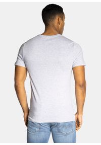 Koszulki męskie Lacoste C-Neck Slim T-shirts 3-pack. Typ kołnierza: polo. Kolor: biały. Materiał: dzianina. Długość: krótkie. Sezon: lato. Sport: bieganie #3