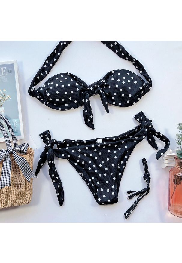 Intica - Bikini bez ramiączek w kropki na plażę i basen Phyliss. Kolor: czarny. Materiał: materiał. Długość: długie. Wzór: kropki