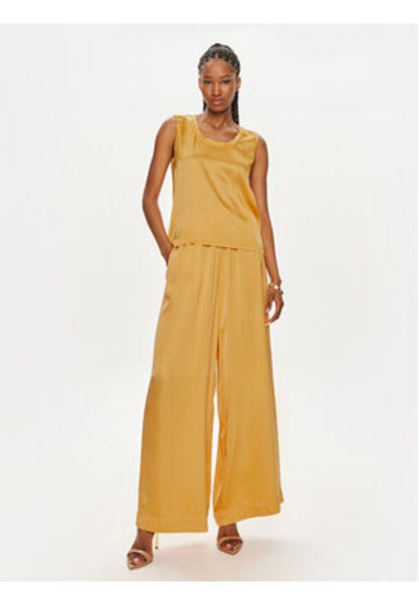 ViCOLO Spodnie palazzo TB0034 Żółty Relaxed Fit. Kolor: żółty. Materiał: wiskoza