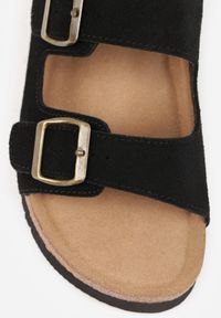 Renee - Czarne Zamszowe Klapki Klasyczne z Regulowanymi Paskami ze Sprzączkami Shirinixis. Okazja: na co dzień. Kolor: czarny. Materiał: zamsz. Wzór: paski. Sezon: lato. Styl: klasyczny #4