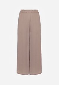 Renee - Ciemnobeżowe Wiskozowe Spodnie Szerokie High Waist Rissalene. Okazja: na spotkanie biznesowe, do pracy. Stan: podwyższony. Kolor: beżowy. Materiał: wiskoza. Styl: biznesowy, elegancki #7