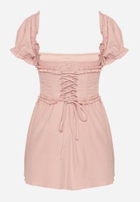 Born2be - Różowa Sukienka Vices w Rustykalnym Stylu z Gorsetowym Wiązaniem Tolaviela. Okazja: na spacer, na imprezę. Typ kołnierza: dekolt gorset. Kolor: różowy. Materiał: jeans. Wzór: aplikacja. Typ sukienki: gorsetowe. Styl: elegancki #4