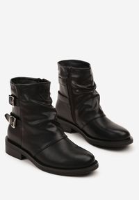 Renee - Czarne Botki Typu Biker Boots ze Sprzączkami Tulianelle. Okazja: na co dzień. Zapięcie: sprzączka. Kolor: czarny. Materiał: jeans, skóra. Wzór: aplikacja. Styl: casual #3