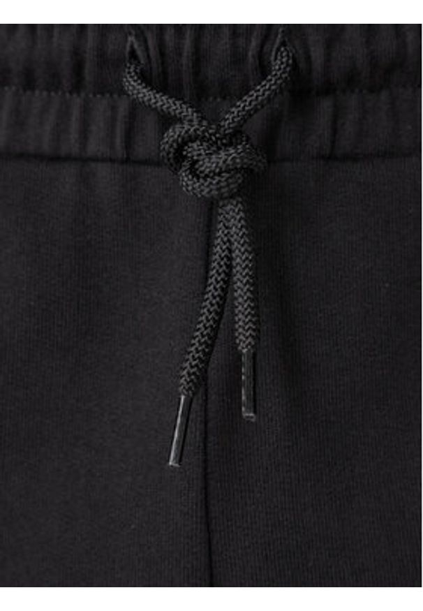 EA7 Emporio Armani Szorty sportowe 7M001414 AF22266 MC005 Czarny Regular Fit. Kolor: czarny. Materiał: bawełna. Styl: sportowy