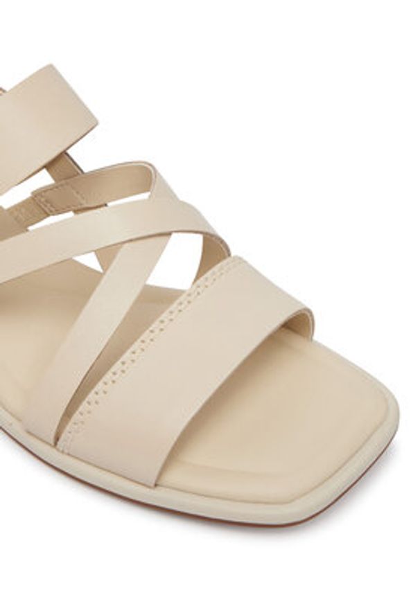 Clarks Sandały Ariany Strap 26186578 Écru. Kolor: kremowy. Materiał: skóra