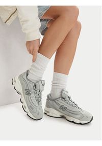 New Balance Sneakersy U10002LV Szary. Kolor: szary. Materiał: skóra #2
