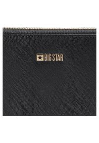 Big Star Accessories - Portfel damski Big Star, z fakturowaną powierzchnią zapinany na zamek z odpinanym paskiem nadgarstkowym i uporządkowaną komorą na dokumenty, czarny,. Kolor: czarny. Materiał: materiał #2