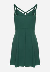 Born2be - Zielona Rozkloszowana Sukienka z Ozdobnymi Paskami Redaina. Kolor: zielony. Długość rękawa: na ramiączkach. Styl: elegancki