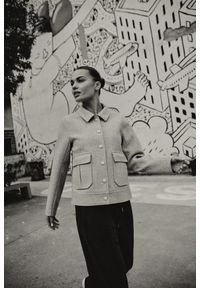 MOODO - Krótka kurtka szara. Kolor: szary. Materiał: poliester. Długość: krótkie #1