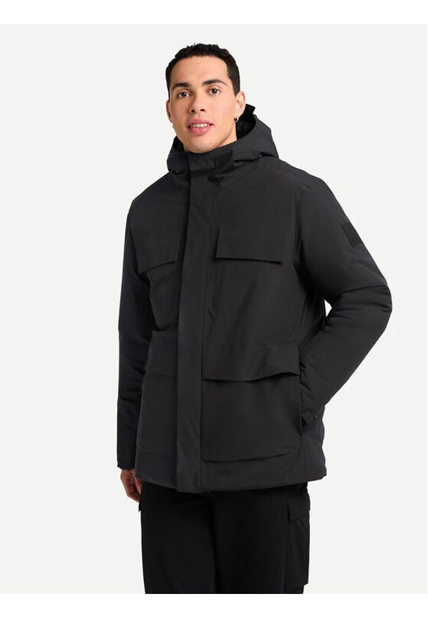 Jack Wolfskin Kurtka zimowa Brandenburger A65047 Czarny Regular Fit. Kolor: czarny. Materiał: syntetyk. Sezon: zima