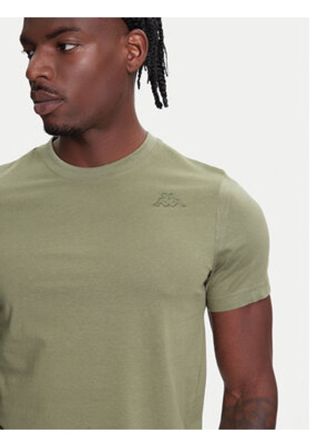 Kappa T-Shirt Logo Korpo Cafers 304J150 Zielony Slim Fit. Kolor: zielony. Materiał: bawełna