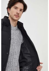 Calvin Klein Jeans kurtka męska kolor czarny zimowa. Kolor: czarny. Materiał: włókno, materiał. Wzór: nadruk. Sezon: zima #2