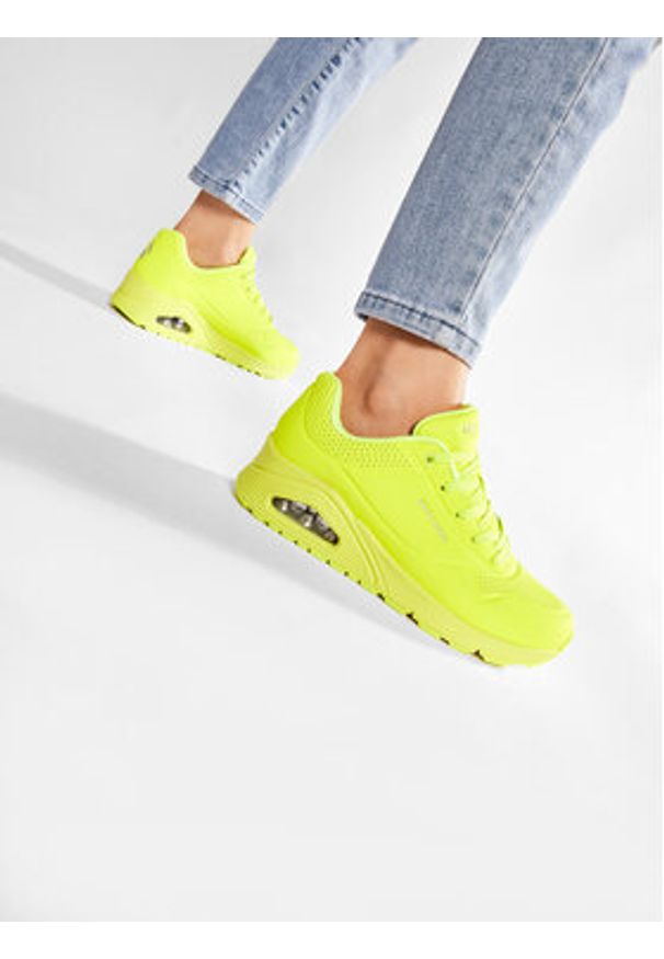 skechers - Skechers Sneakersy Night Shades 73667/NYEL Żółty. Kolor: żółty. Materiał: skóra