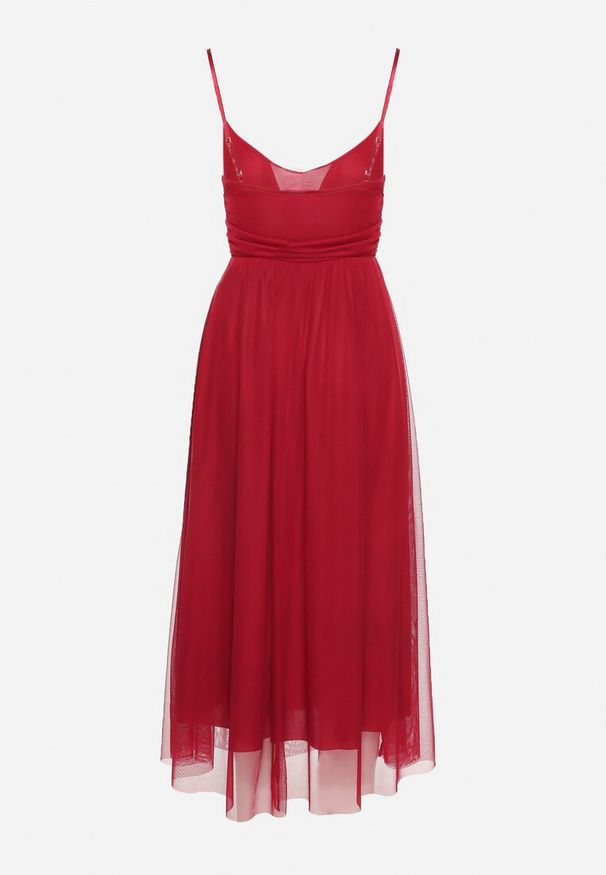 Born2be - Czerwona Sukienka na Ramiączkach z Gumką w Talii i Falbanką Watalia. Okazja: na imprezę. Kolor: czerwony. Materiał: materiał. Długość rękawa: na ramiączkach. Sezon: lato