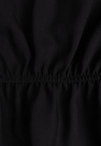 Born2be - Czarna Sukienka z Wiskozy o Rozkloszowanym Kroju Folky. Okazja: na co dzień. Typ kołnierza: dekolt w kształcie V. Kolor: czarny. Wzór: gładki. Typ sukienki: proste. Materiał: wiskoza. Sezon: lato. Styl: casual, elegancki. Długość: midi #2