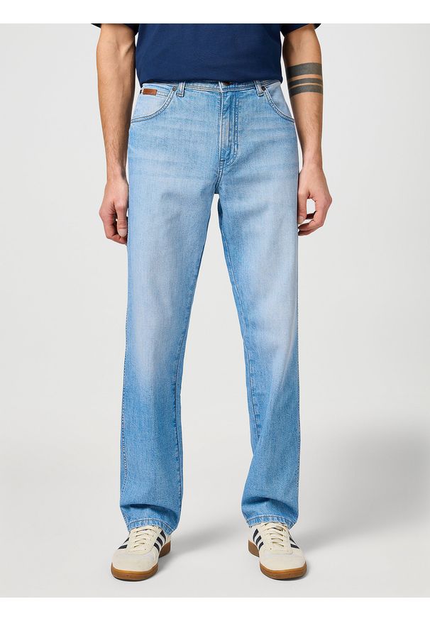 Wrangler - MĘSKIE SPODNIE JEANSOWE WRANGLER TEXAS SLATE SHADE 112364457. Okazja: na co dzień. Styl: casual, elegancki