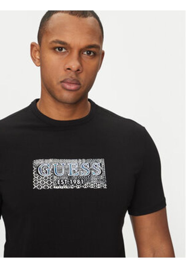 Guess T-Shirt M5GI19 J1314 Czarny Regular Fit. Kolor: czarny. Materiał: bawełna