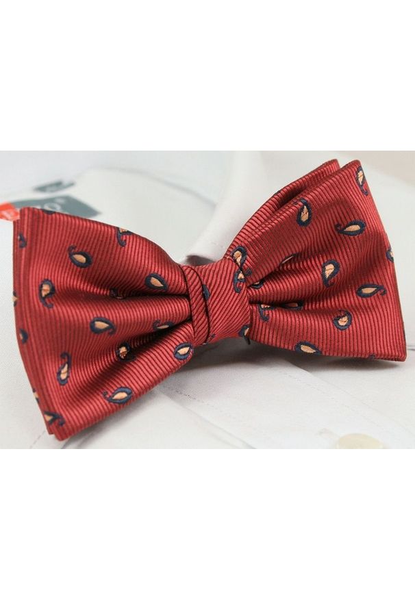 Modna Mucha Męska - Alties - Kolor Miedziany, Drobny Wzór Paisley. Kolor: brązowy. Wzór: paisley. Styl: sportowy, elegancki